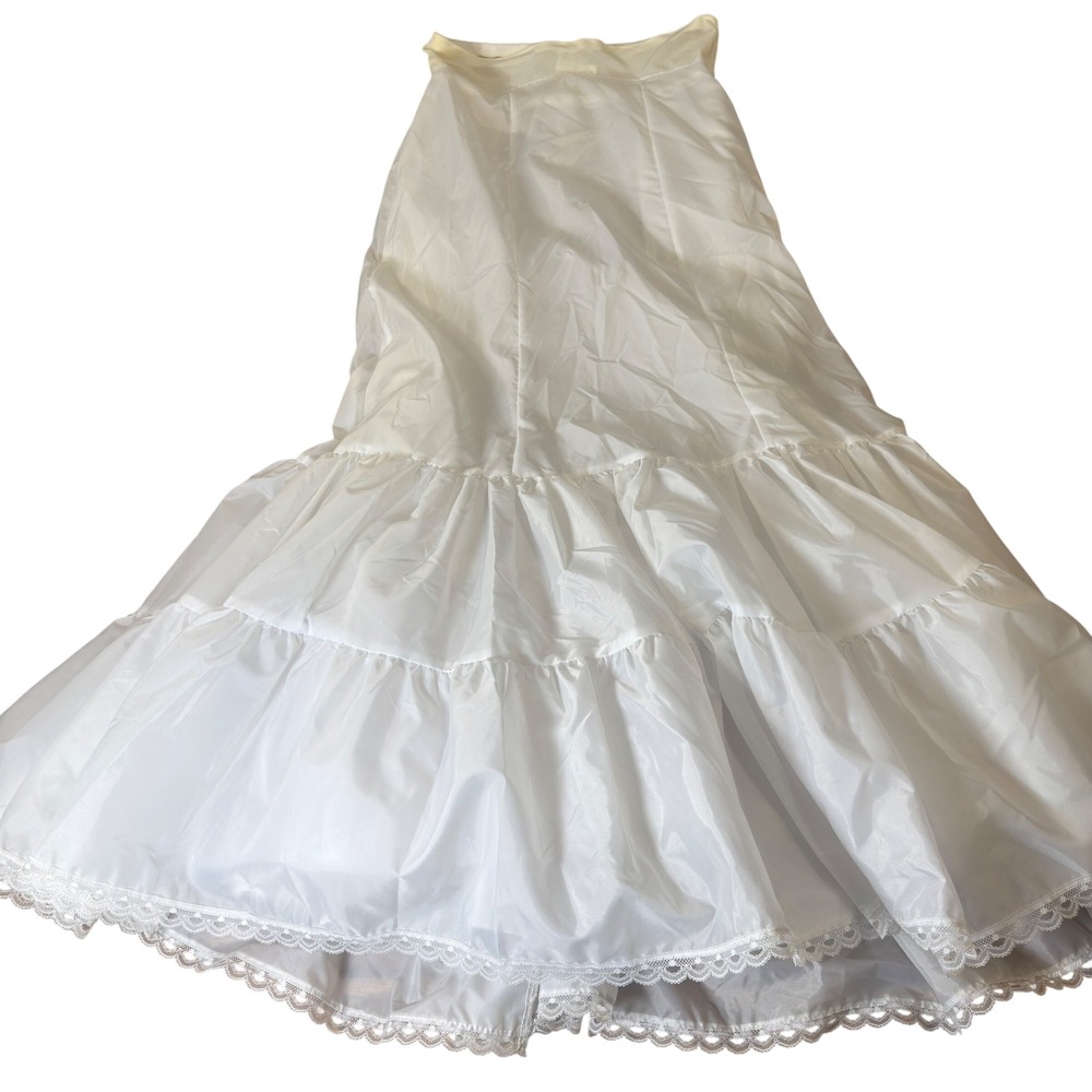 Unbranded Petticoat Crinoline Women Size 12 White Tiered Lace Trim Style 550